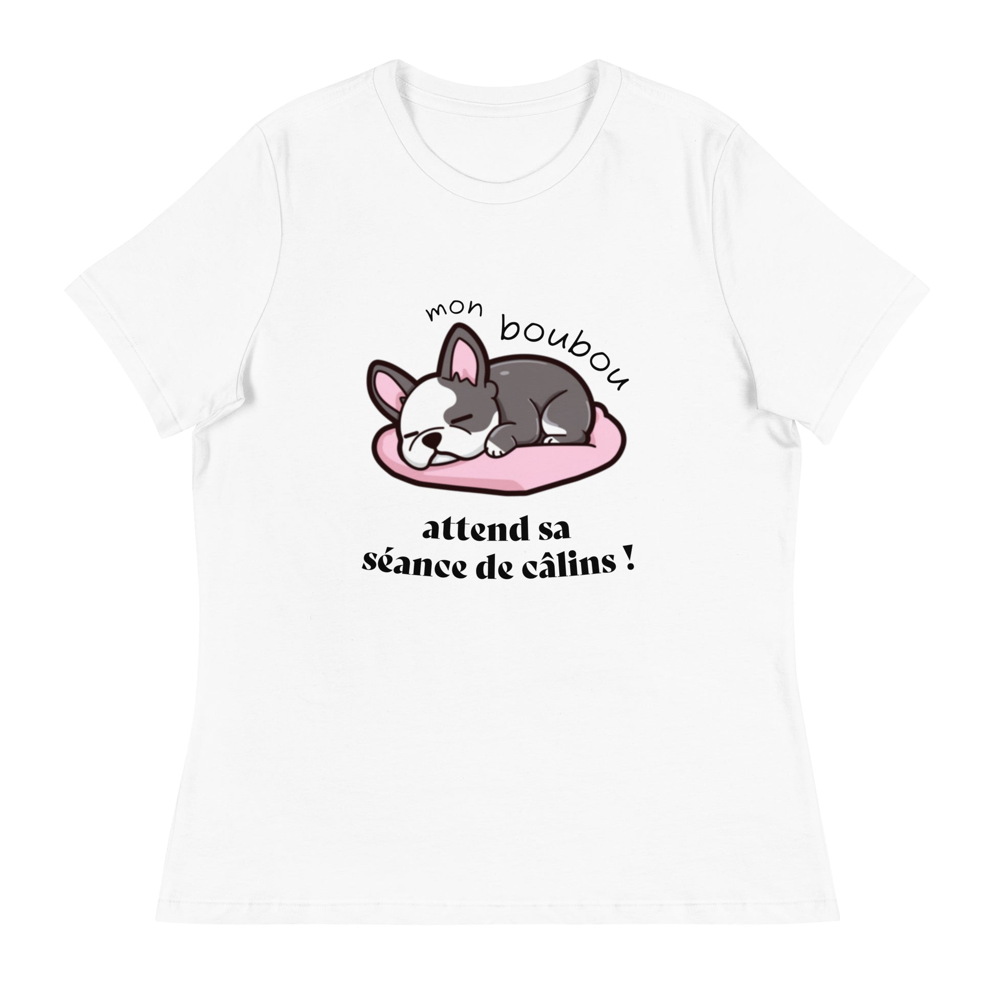 T-shirt en coton pour femme avec illustration de bouledogue français endormi et texte "Mon boubou attend sa séance de câlins", parfait pour amoureuses des bouledogues.